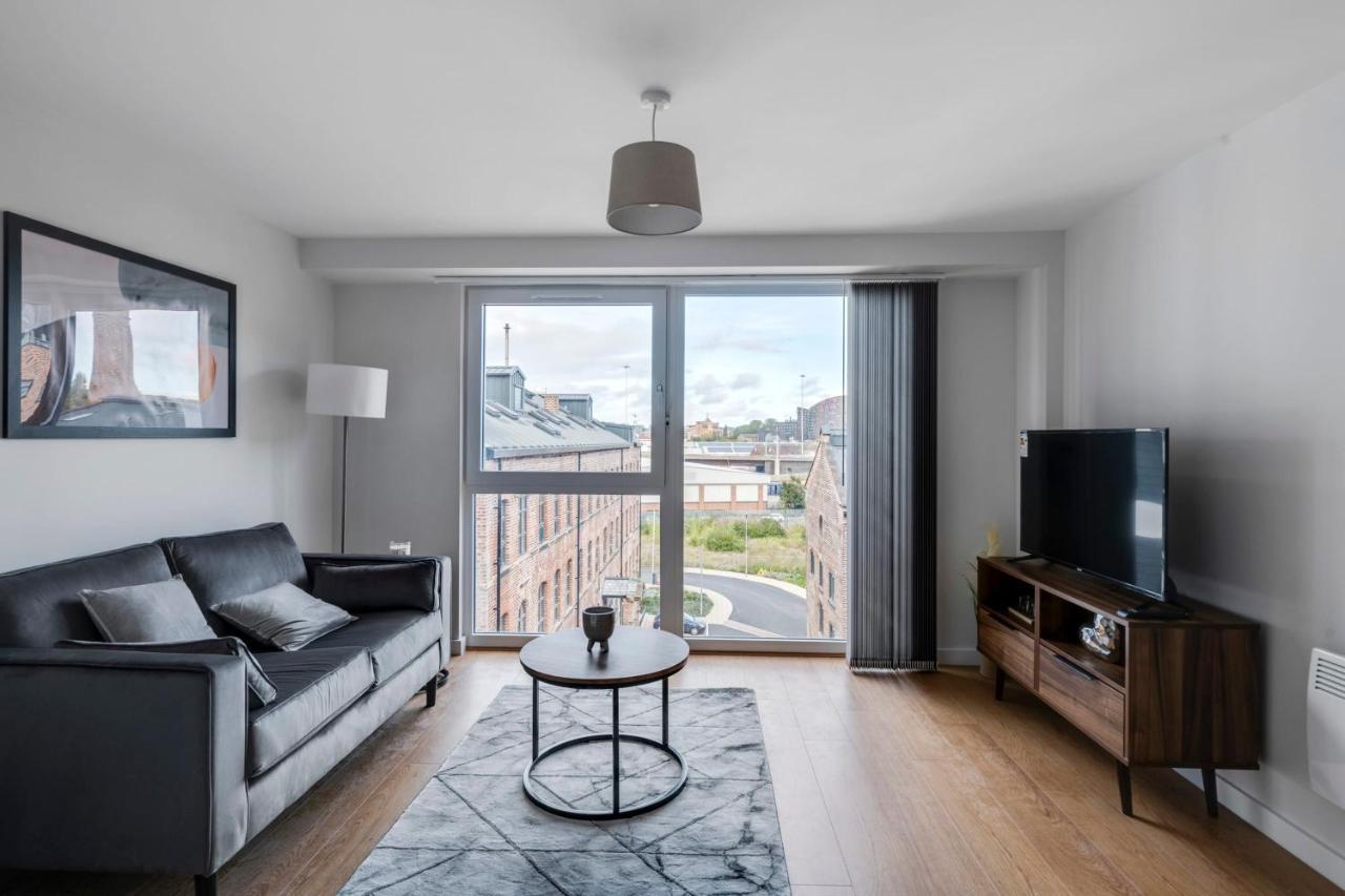 Spacious 1 Bedroom Apartment In A Converted Mill Leeds  Dış mekan fotoğraf