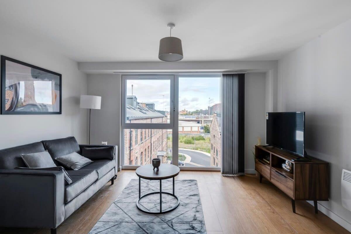 Spacious 1 Bedroom Apartment In A Converted Mill Leeds  Dış mekan fotoğraf